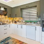 Saribelen 2 Bedroom Secluded With Private Pool Hot Tub Villa *