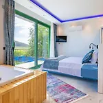 Villa Saribelen 2 Bedroom Secluded With Private Pool Hot Tub *