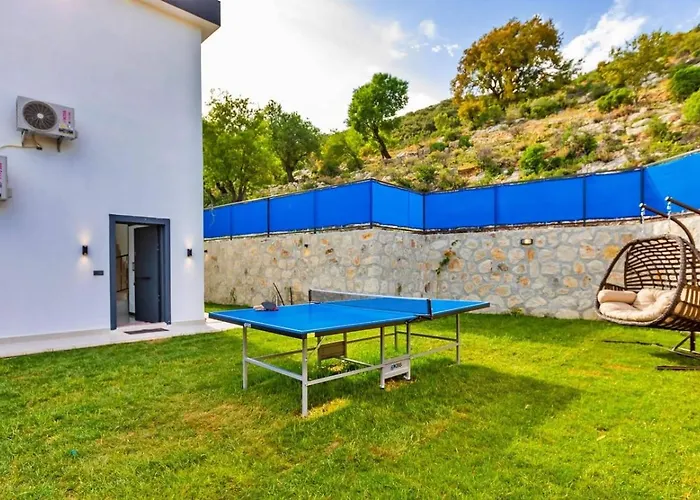 Villa Saribelen 2 Bedroom Secluded With Private Pool Hot Tub *