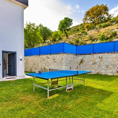 Villa Saribelen 2 Bedroom Secluded With Private Pool Hot Tub *