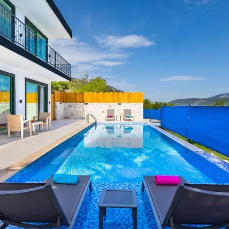 Saribelen 2 Bedroom Secluded With Private Pool Hot Tub *