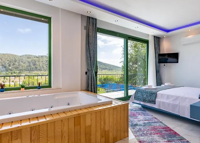 别墅 Saribelen 2 Bedroom Secluded With Private Pool Hot Tub *