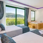 Saribelen 2 Bedroom Secluded With Private Pool Hot Tub