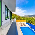 Saribelen 2 Bedroom Secluded With Private Pool Hot Tub *