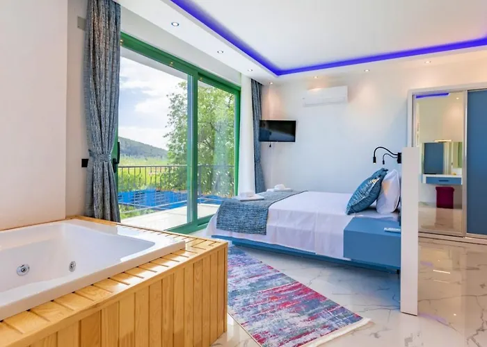 Villa Saribelen 2 Bedroom Secluded With Private Pool Hot Tub *