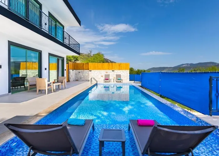 Saribelen 2 Bedroom Secluded With Private Pool Hot Tub *